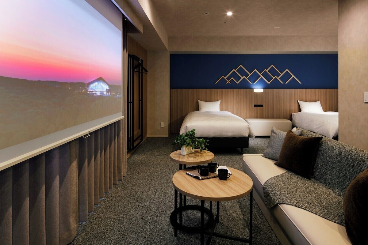 Standard Floor Disability-Access | 1 bedroom, in-room safe, free WiFi, bed sheets