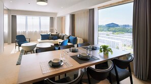 Elite Studio Suite | Living area - ES CON FIELD HOKKAIDO HOTEL Kitahiroshima Station (Kitahiroshima)