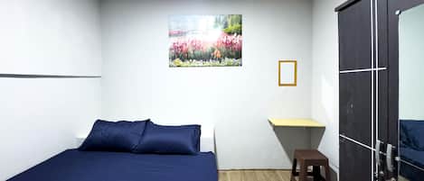 标准双人房 | 办公桌、笔记本电脑工作区、免费 WiFi