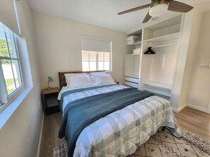 1 chambre, bureau, Wi-Fi gratuit, draps fournis