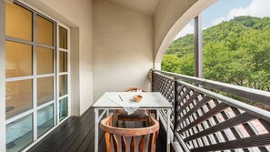 Basic Room, 1 Bedroom (Room 302) | 1 bedroom, free WiFi - Gangchon Afternoon Pool Villa Pension (Chuncheon)