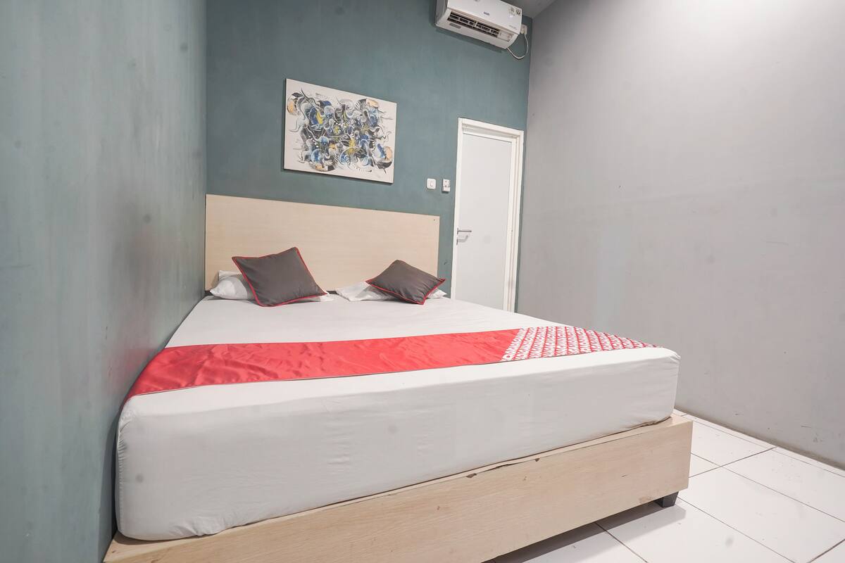 Deluxe Double Room | Free WiFi, bed sheets