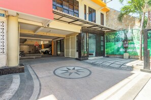 Fachada de la propiedad