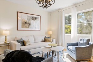 Téléviseur connecté, foyer