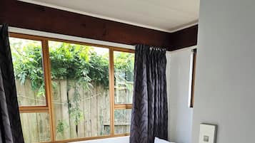 2 bedrooms, in-room safe, WiFi, bed sheets