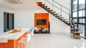 1 bedroom, free WiFi - Geoje Ahat Spa Pension (Geoje)