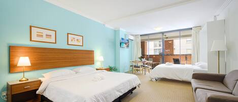 1 bedroom, desk, iron/ironing board, WiFi