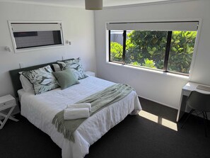 4 chambres, bureau, fer et planche à repasser, Wi-Fi