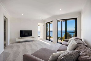 Fernseher, Arbeitsbereiche