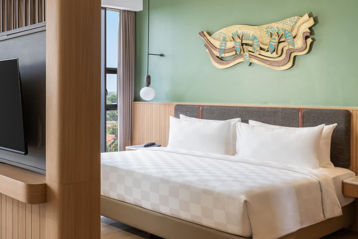 Junior-Suite | Zimmersafe, Schreibtisch, kostenloses WLAN, Bettwäsche