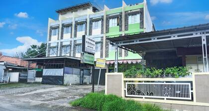 Hotel O Ilir Timur I Near Rsud Siti Fatimah Az-Zahra Formerly Lumendiva Suite