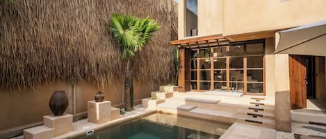 Vil·la júnior, pati, vistes a la piscina | Piscina privada