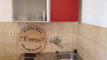 Apartment (Apartment) | Private kitchen | Fridge