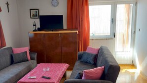 Uklassifisert bilde, 2 av 32, knapp