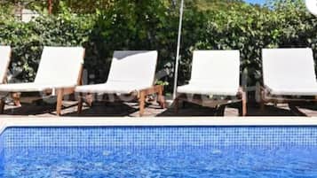 Apartment (Three-Bedroom Apartment) | Outdoor pool