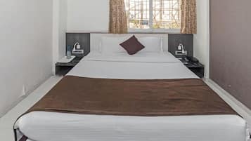 Kamar Double Deluks, pemandangan kota | Seprai premium, bantalan ekstra lembut, dan meja kerja