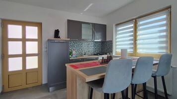 Apartment (Classic One Bedroom Apartment with Se) | Private kitchen | Fridge