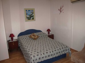 Apartment (One Bedroom Apartment) | 3 bedrooms, free WiFi