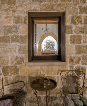 In-room safe, soundproofing, iron/ironing board, free WiFi - SPANISH KNIGHTS INN (Rhodes)