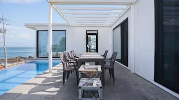 Premium Poolvilla | Terrace/patio