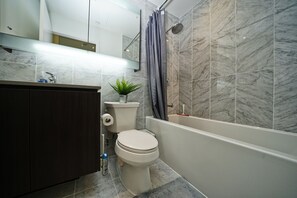 Basic-Apartment | Badezimmer