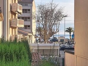 Nicht klassifiziertes Bild, 3 von 34, Schaltfläche