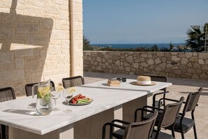 Outdoor dining - Stone villa with private pool close to Marathi beach (Kounoupidiana, Marathi, Chania)