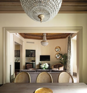 Luksusleilighet, bakgårdsutsikt | Oppholdsområde