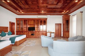 Presidential Family Suite | Minibar, desk, soundproofing, free cribs/infant beds - Seyna Residence (Siem Reap)