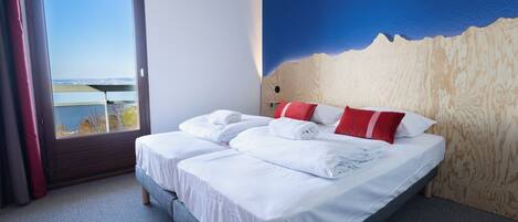 Superior Double or Twin Room, Balcony, Lake View | Free cribs/infant beds, bed sheets