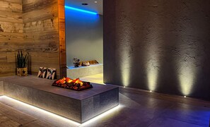 Design Studio Suite, Terrace, Mountain View | Premium bedding, down comforters, memory foam beds, free minibar - Agarthi Suites (Piateda)