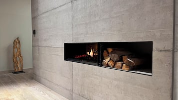 Suite Studio Deluxe, terrasse, vue montagne | Literie de qualité supérieure, couette en duvet d'oie