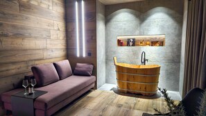 Design Στούντιο-Σουίτα, Βεράντα, Θέα στο Βουνό | Κλινοσκεπάσματα υψηλής ποιότητας, πουπουλένια παπλώματα 