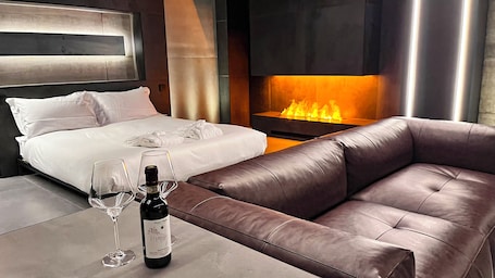 Deluxe Studio Suite. Agarthi Suites