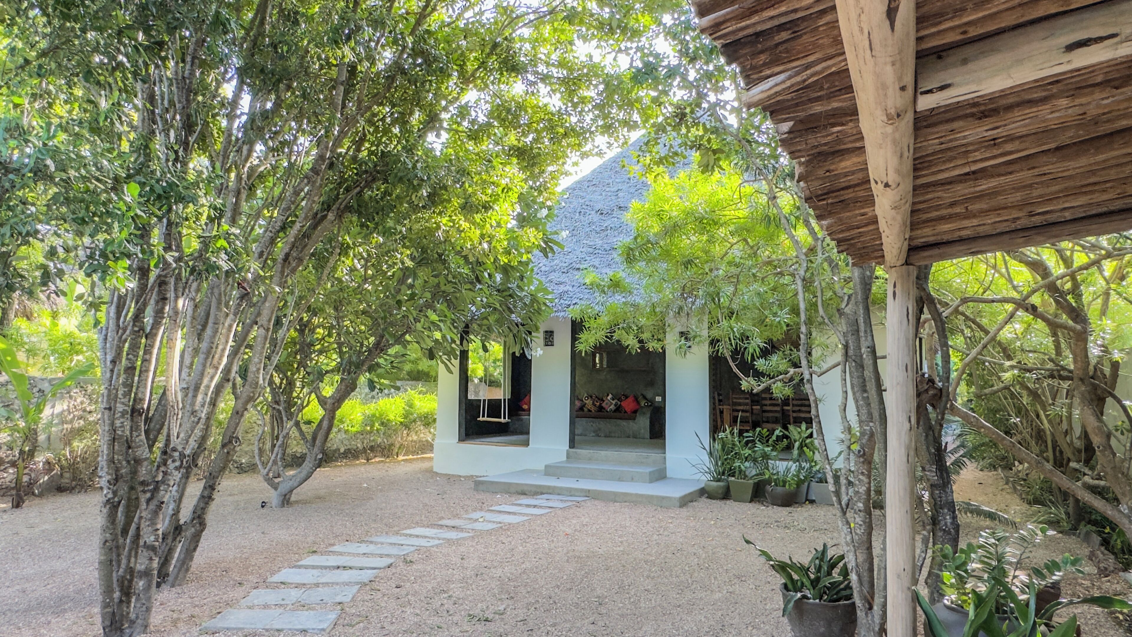 Deluxe House, 2 Bedrooms, Beach View | Individually decorated, individually furnished, free WiFi, bed sheets