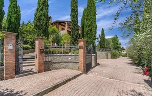 Front of property - Villa Valledoro Relax, Pool, Wifi, Peccioli (Terricciola)