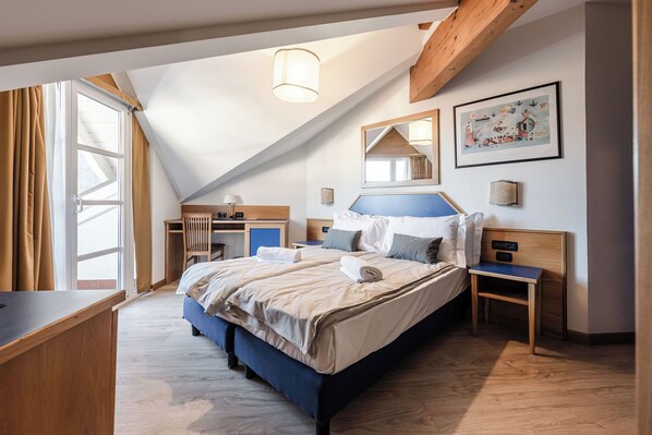 Classic Double or Twin Room, Mountain View