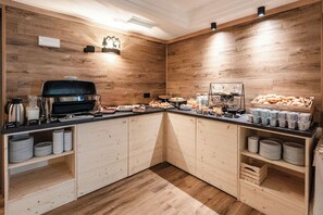 Petit déjeuner buffet compris tous les jours