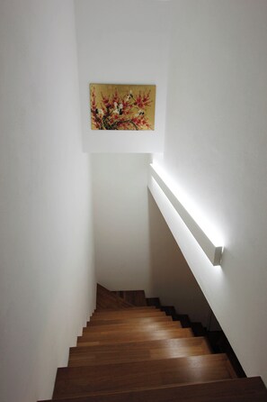 Apartment | Wohnbereich | Flachbildfernseher