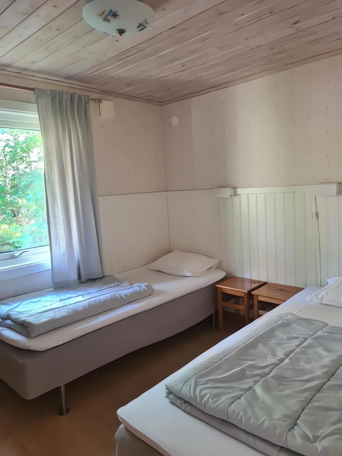 3 間睡房、熨斗/熨衫板