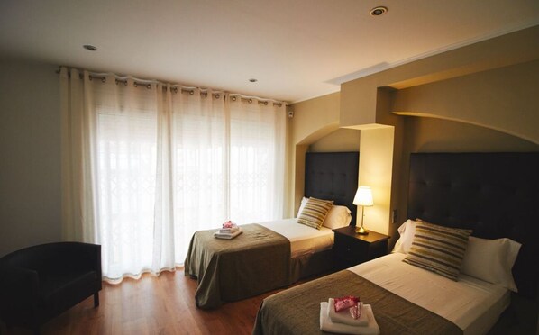 3 camere, Wi-Fi, lenzuola