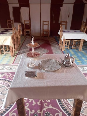 Dagelijks ontbijtbuffet inbegrepen