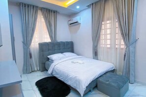 1 bedroom, iron/ironing board, WiFi, bed sheets