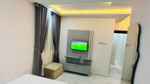 Unclassified image, 5 of 30, button - 1Bed&Parlour(B2) @ Lekki PH 1.24/7 Pwr By NgoZiLivin

 (Lekki)