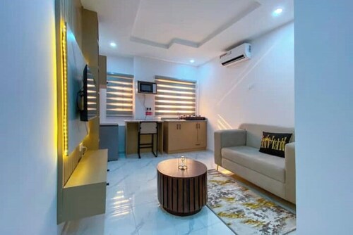 1Bed&Parlour(B1) @ lekki PH 1.24/7 Pwr By NgoZiLivin

