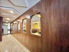 Restaurant - Hotel Janaki - near Ghats & Temples (Varanasi)