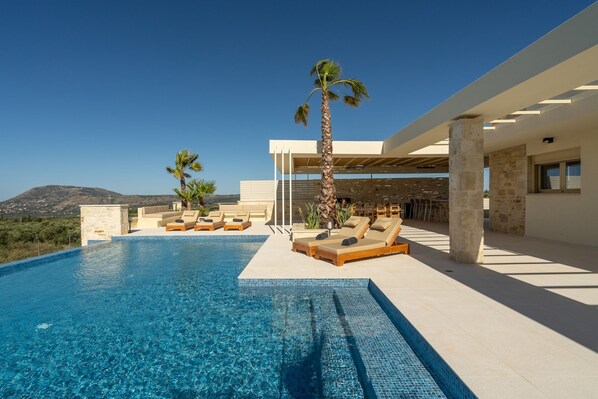 House, Accessible | 4 bedrooms - Villa Athena - Heated Pool Pickleball Court (Apokoronas)