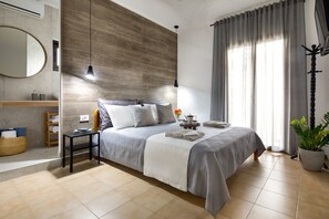 4 bedrooms, desk - Santy Villa - Gerani (Platanias)