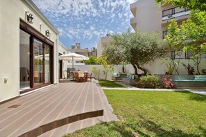 Villa | Een bureau