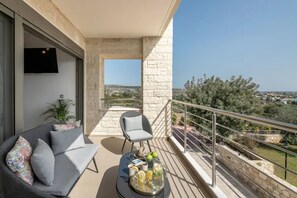 Villa, fumatori | 10 camere